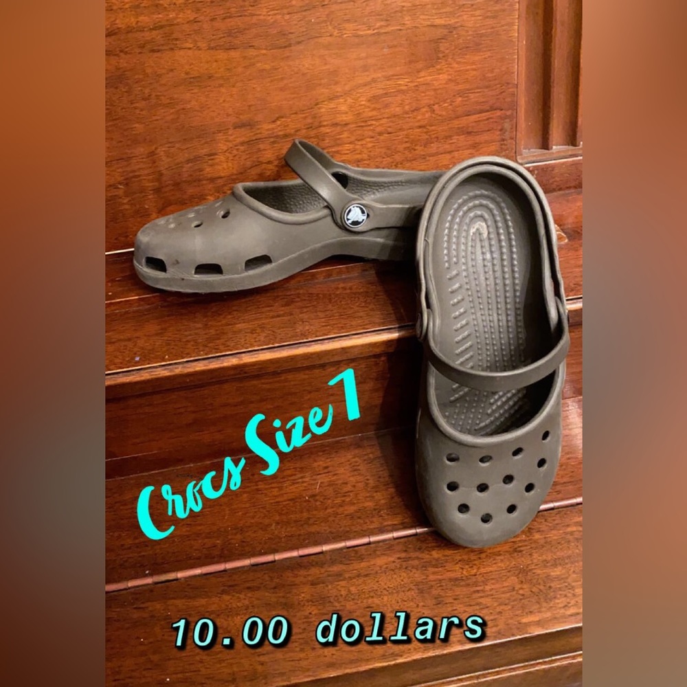 I 💜 Crocs